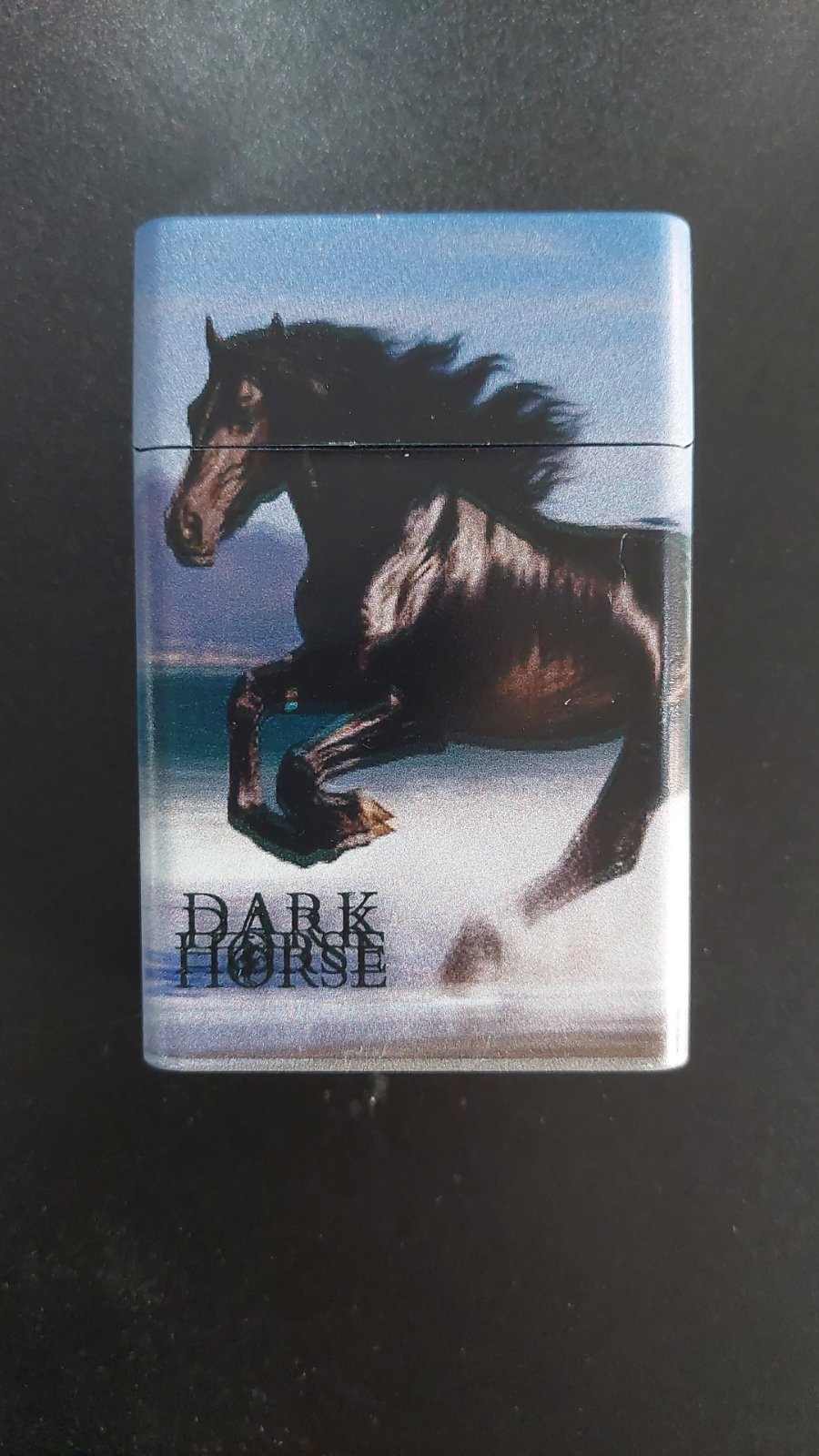 Tabakera Dark Horse 4